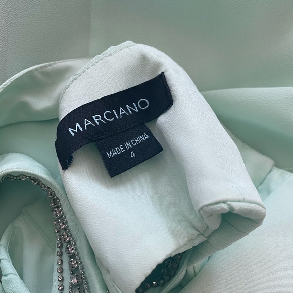 Marciano evening gown - Picture 5 of 6